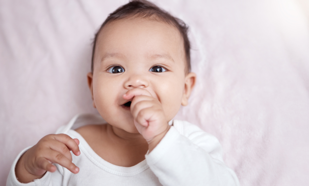 5 Amazing Tips To Stop Thumb Sucking In Babies