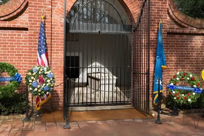 Prince Edward Honors George Washington